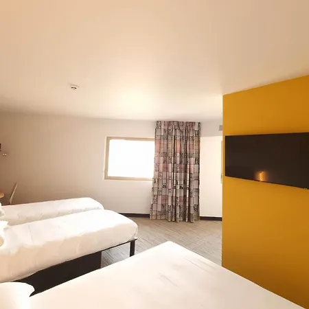 Stade Riviera Szálloda 3*